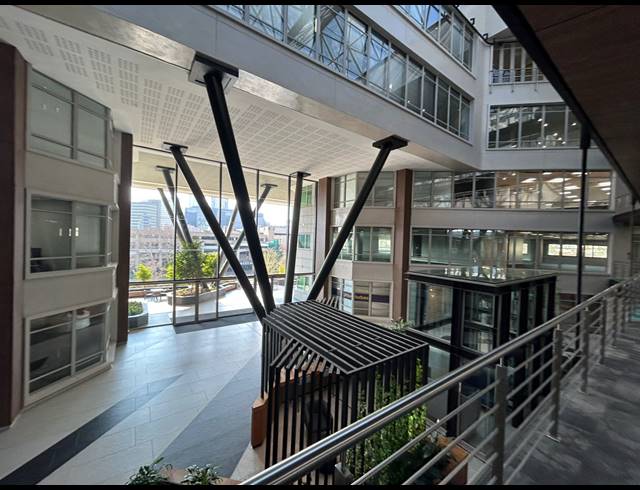 364M² OFFICE TO LET IN SANDTON CENTRAL